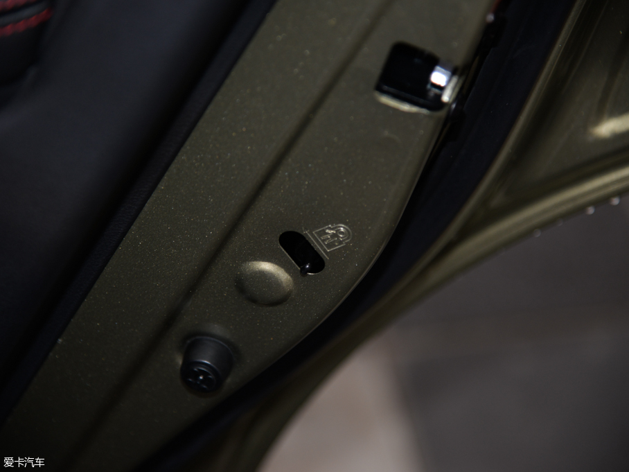 2015E560 1.8L ք(dng)A