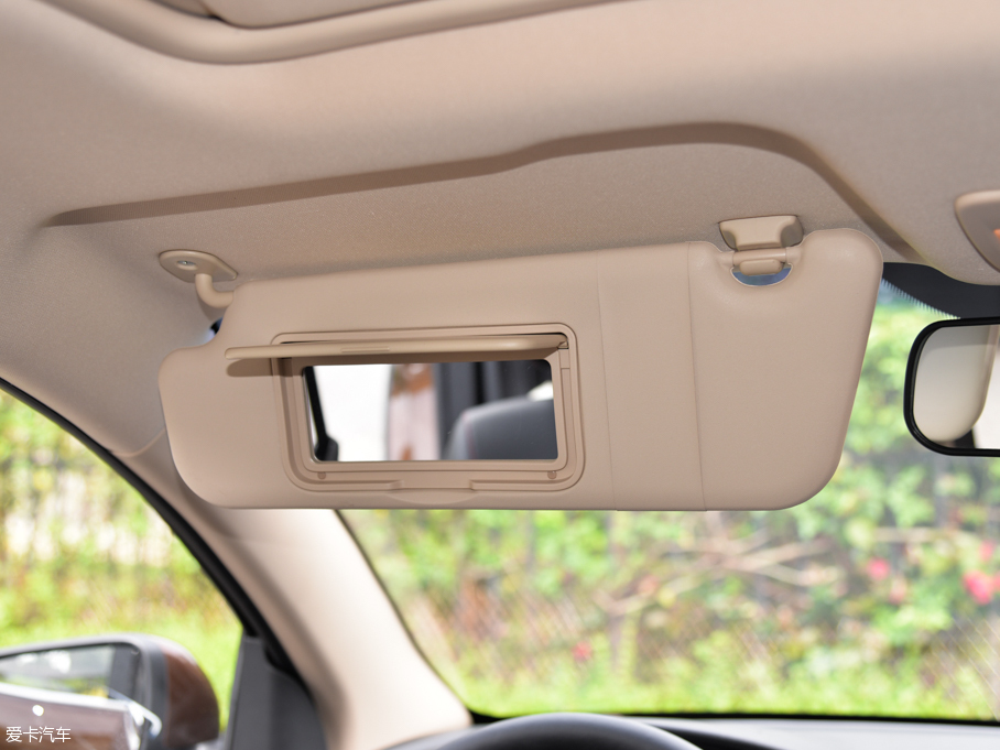 2015E560 1.8L քӺA