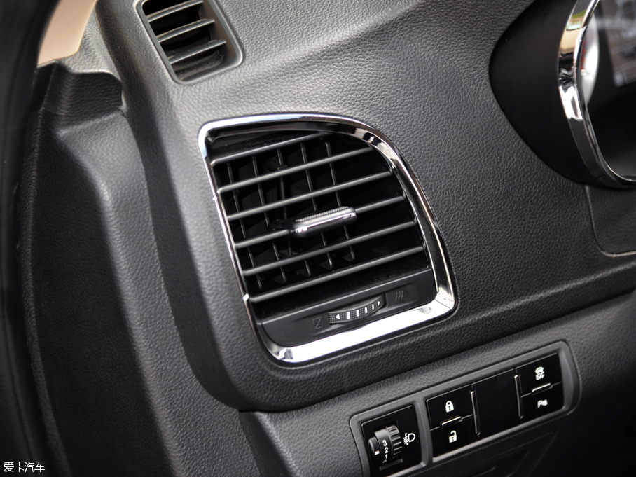 2015E560 1.8L քӺA