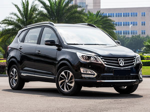 2015款1.8L 手动精英型 整体外观