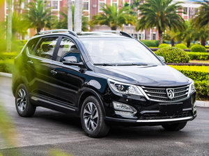 2015款1.8L 手动精英型 整体外观