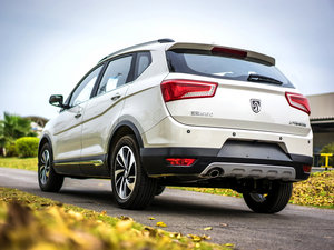 2015款1.8L 手动精英型 整体外观