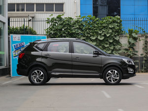 2015款1.8L 手动精英型 整体外观