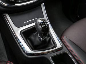 2015款1.8L 手动精英型 换挡杆