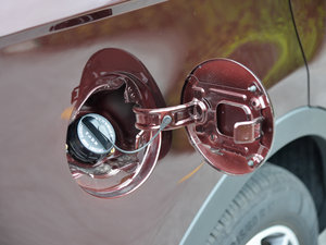 2015款1.8L 手动豪华型 油箱盖