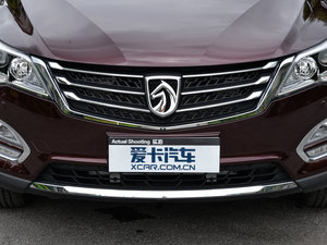 2015款1.8L 手动豪华型 中网