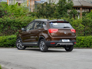 2015款1.8L 手动豪华型 左后45度