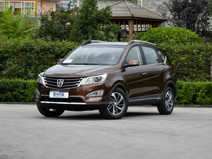 2015款1.8L 手动豪华型 左前45度