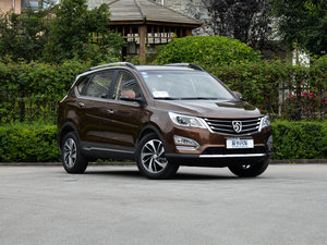 2015款1.8L 手动豪华型 整体外观