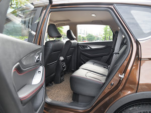 2015款1.8L 手动豪华型 后排空间