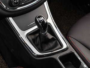2015款1.8L 手动豪华型 换挡杆