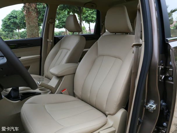 寶駿汽車2016款寶駿730