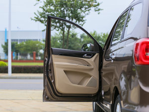 2016款1.8L 手动豪华型 7座 驾驶位车门