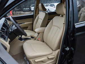 2016款1.5T 手动舒适型 7座 主驾驶座椅