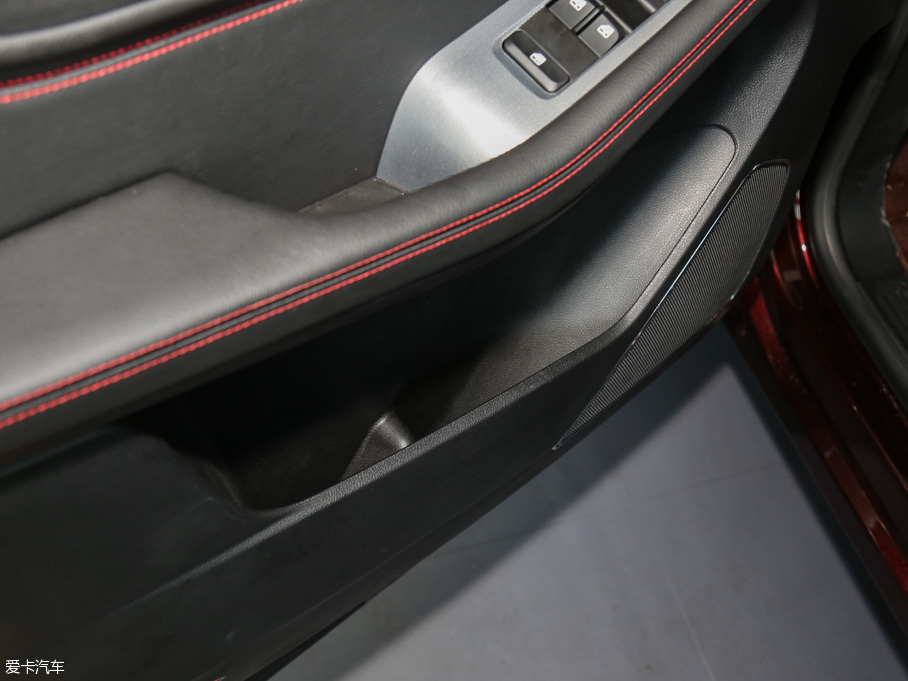 2016E560 1.8L քӾӢ