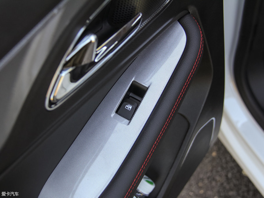 2016E560 1.5T քӺA