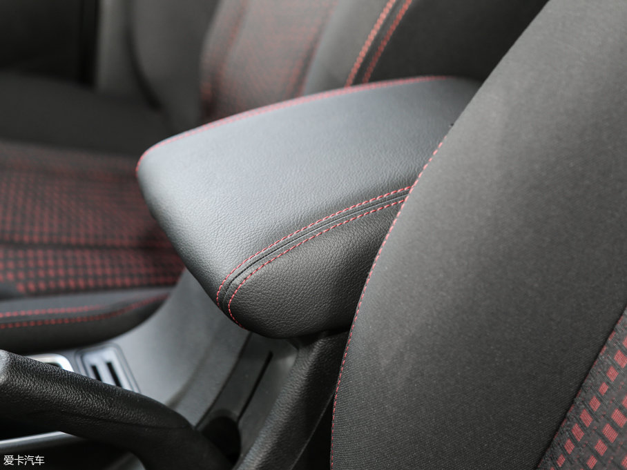 2016E560 1.8L քm