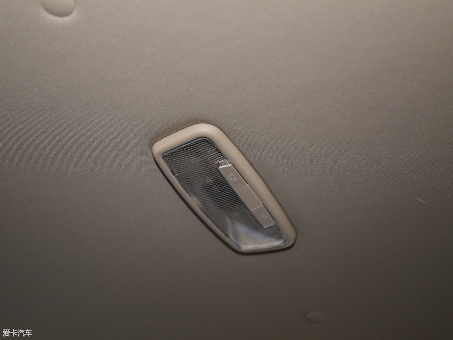 2016E560 1.8L քm