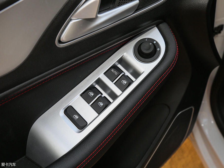 2016E560 1.8L քm