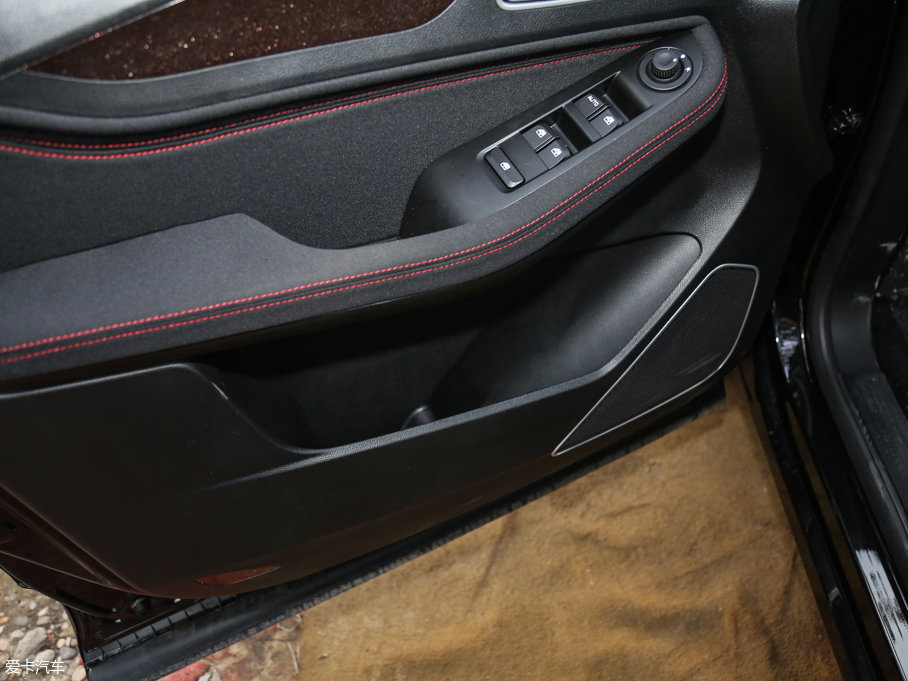 2016E560 1.5T քm