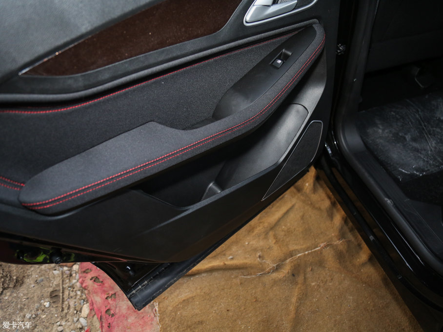 2016E560 1.5T քm