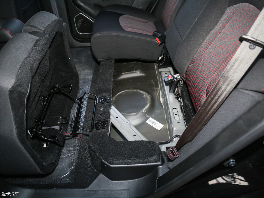 2016E560 1.5T քm