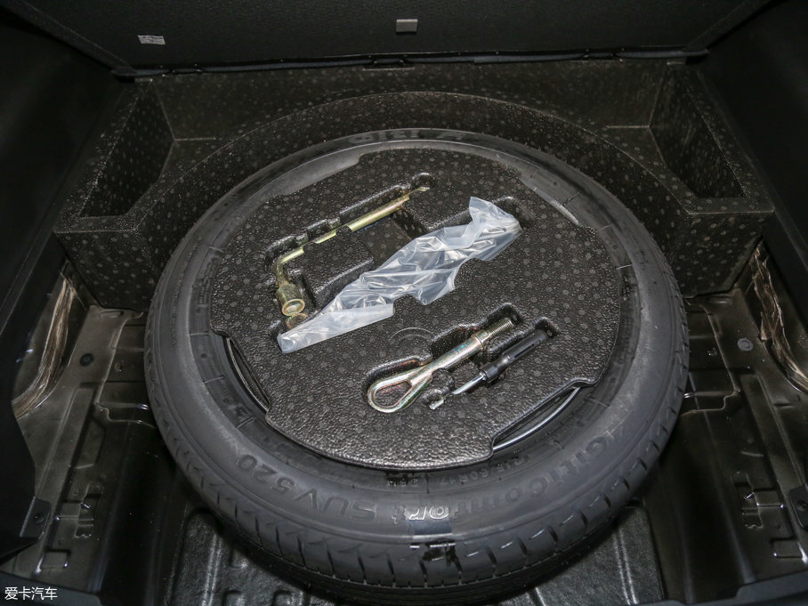 2016E560 1.5T քm