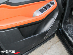 寶駿汽車2016款寶駿560