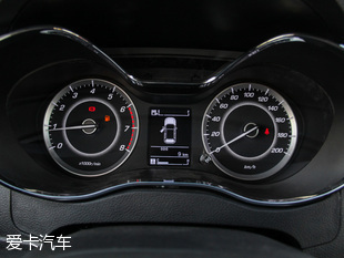 寶駿汽車2016款寶駿560