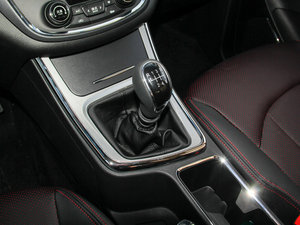 2016款1.8L 手动豪华型 换挡杆
