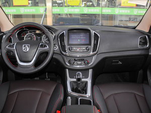 2016款1.8L 手动豪华型 内饰全景