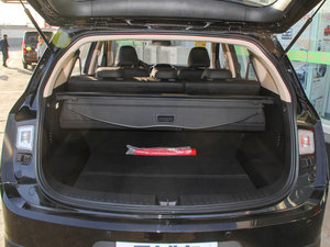 2016款1.8L 手动精英型 行李厢空间
