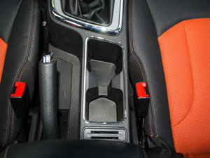 2016款1.8L 手动精英型 空间座椅