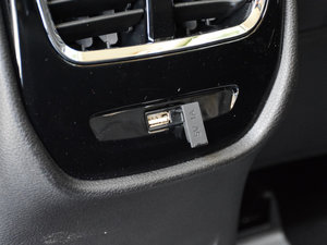 2016款1.8L iAMT豪华型 空间座椅