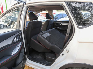 2016款1.8L 手动舒适型 后排座椅放倒
