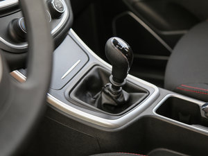2016款1.8L 手动舒适型 换挡杆