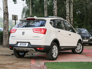 2016款1.5T 手动精英型 整体外观
