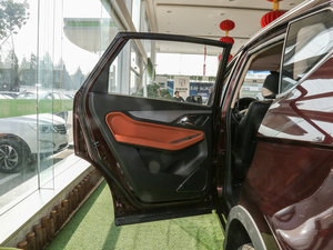 2016款1.5T 手动精英型 左后车门