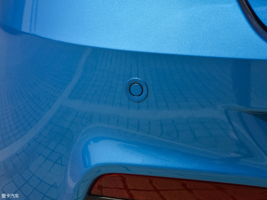 2016��E310 1.2L �քӺ��A��