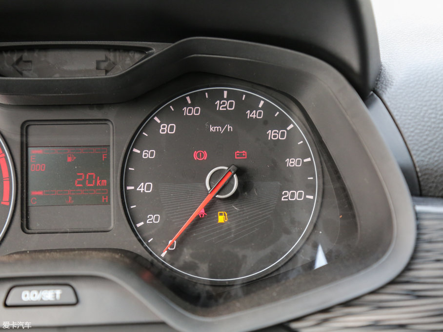 2016��E310 1.2L �ք����m��