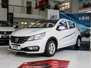 2016款1.2L 手动时尚型 左前45度