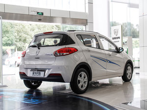 2016款1.2L 手动时尚型 整体外观