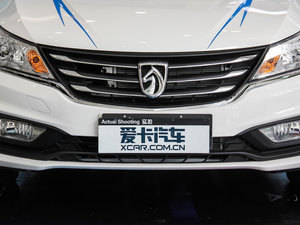 2016款1.2L 手动时尚型 中网