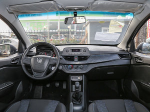 2016款1.2L 手动超值型 内饰全景