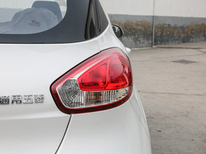 2016款1.2L 手动舒适型 尾灯