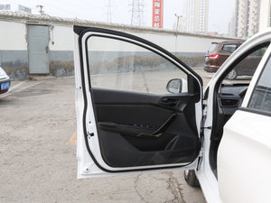 2016款1.2L 手动舒适型 驾驶位车门