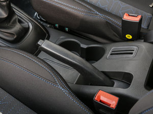 20161.2L ք(dng)m v܇(ch)Ƅ(dng)