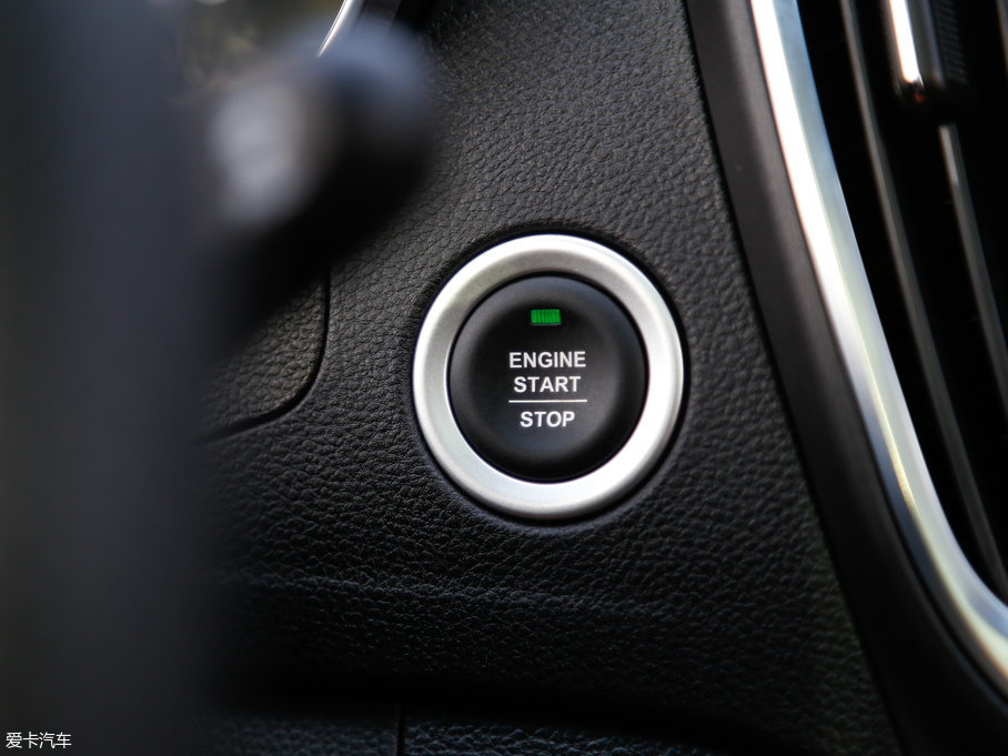 2017E560 ɄӰ 1.5T ք