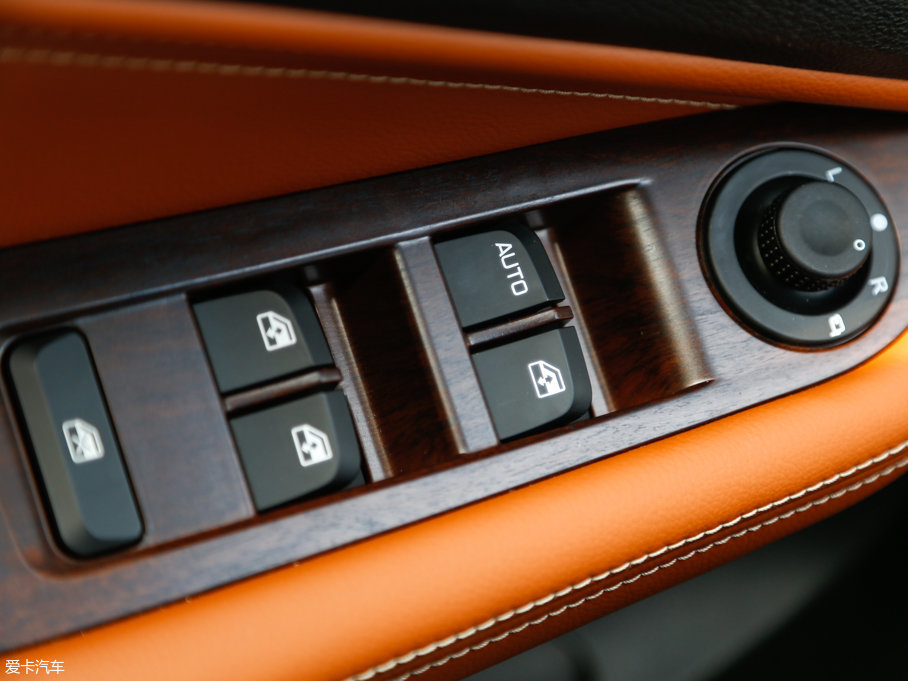 2017E560 ɄӰ 1.5T ք