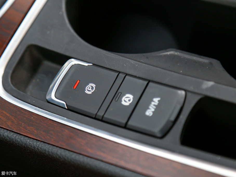 2017E560 ɄӰ 1.5T ք